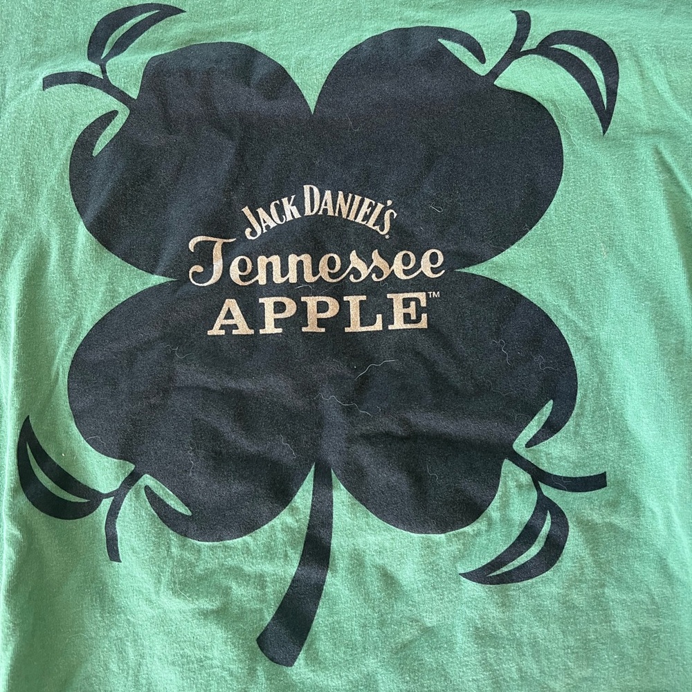 Green Jack Daniels Tennessee Apple Whiskey T-Shirt Size XL - Picture 2 of 4